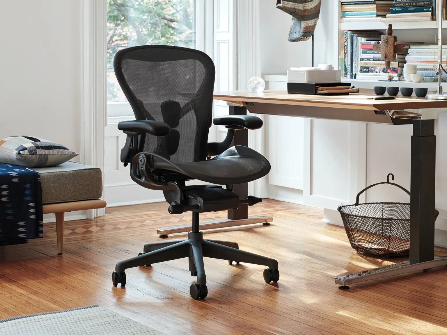 The Sustainability of Refurbished Aeron Chairs: A Comprehensive Exploration of a Green Choice for Your Office