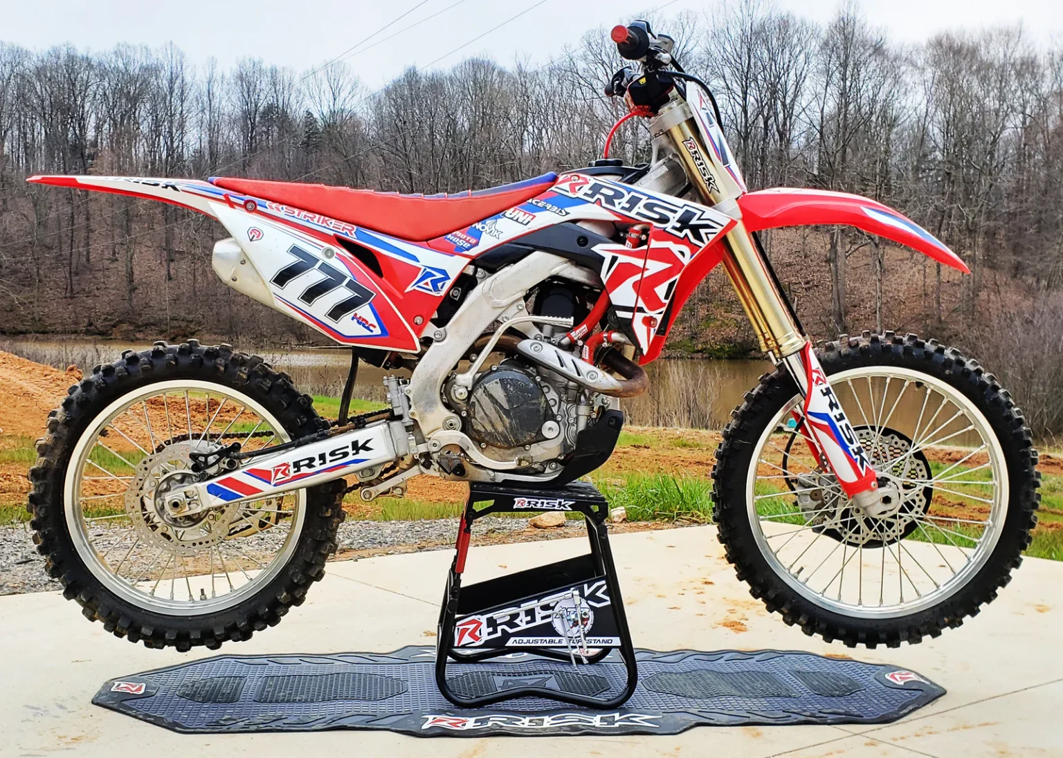 Transforming Motocross Bikes into Artistic Wonders